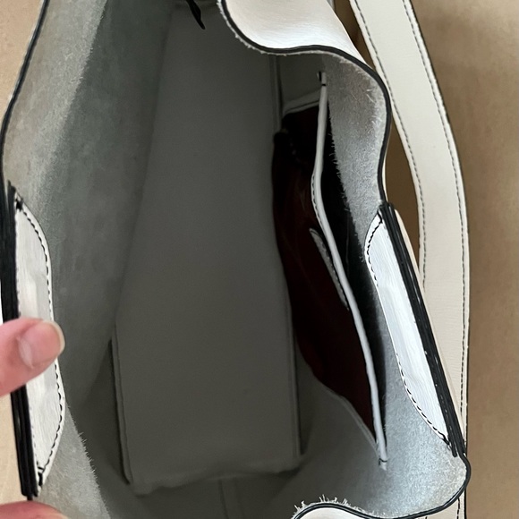 Bag - Picture 3 of 3